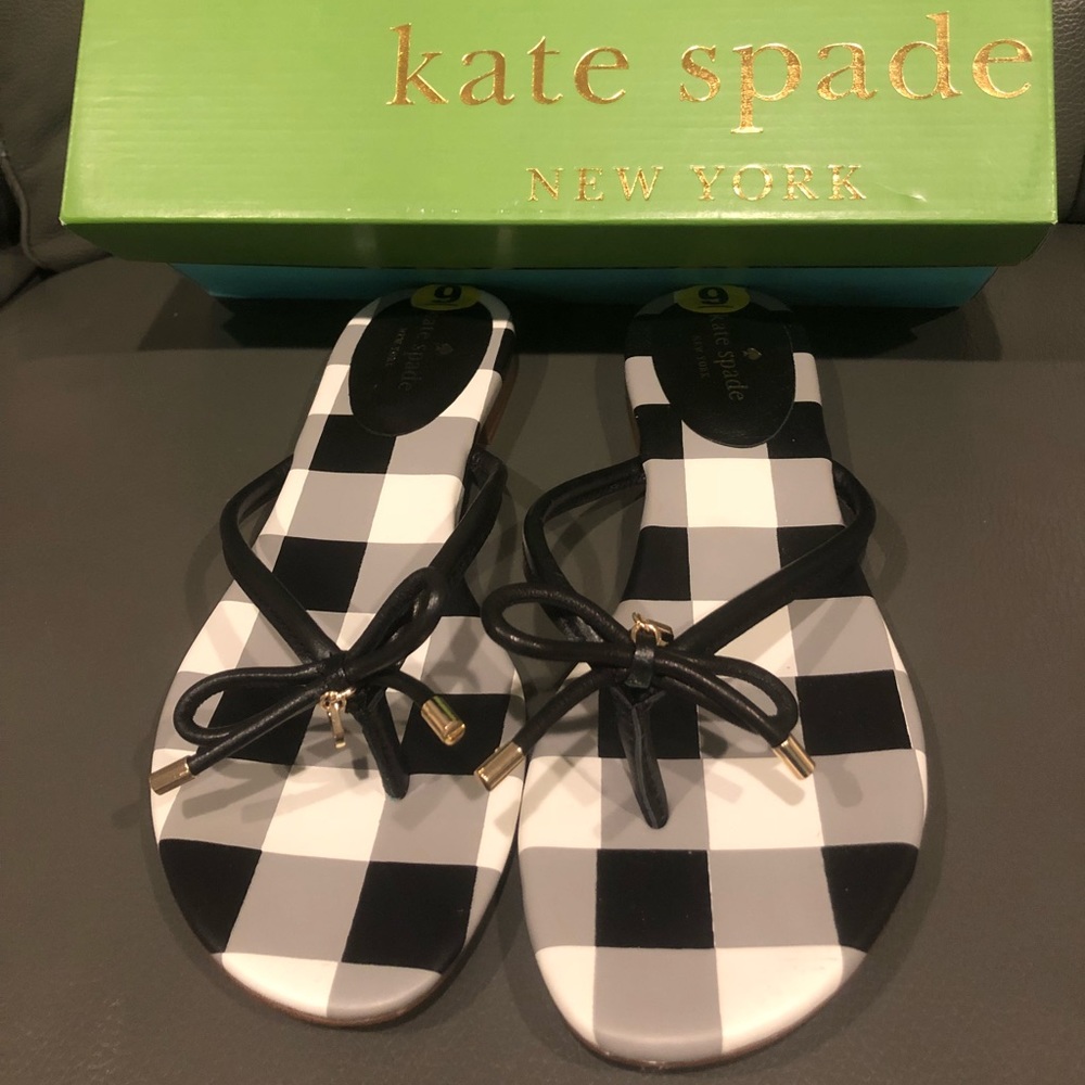 Kate Spade 9 gingham logo leather flip flop sandal